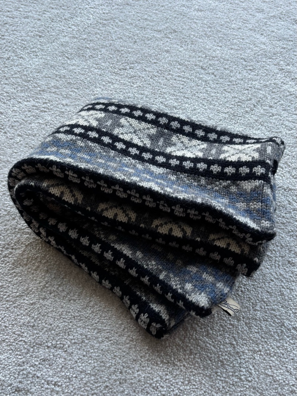 Woolrich Gray, Black, and Blue Patterned Wool Throw Blanket